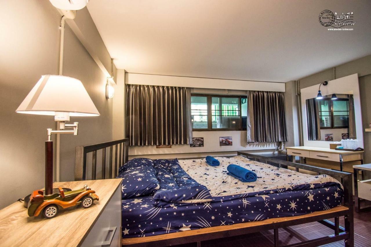 Ostello Enjoy House Chiang Mai Esterno foto